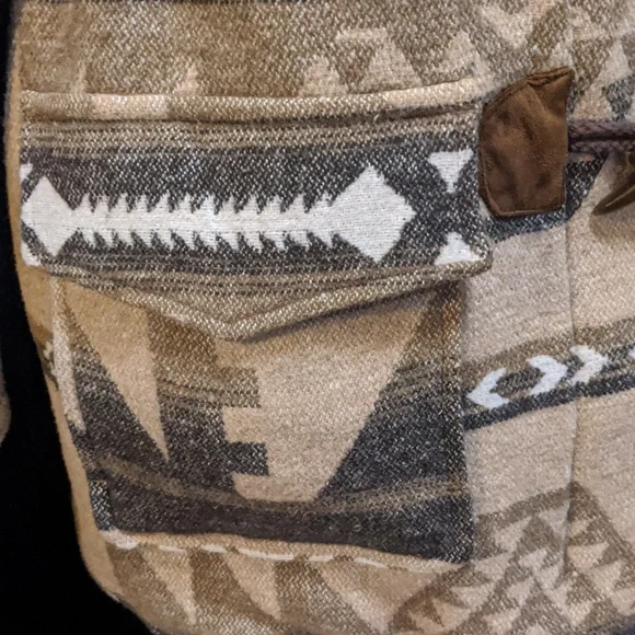 Host Pick🎉 Legendary Whitetails Winter Coat - Picture 6 of 16